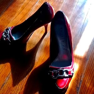 Perfect red heels!!